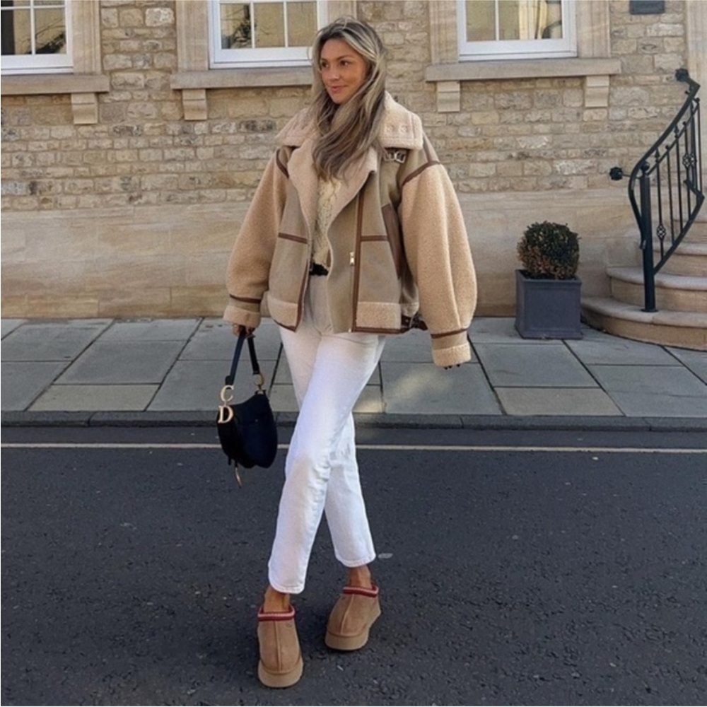 Zara Mom Fit Ankle Jeans